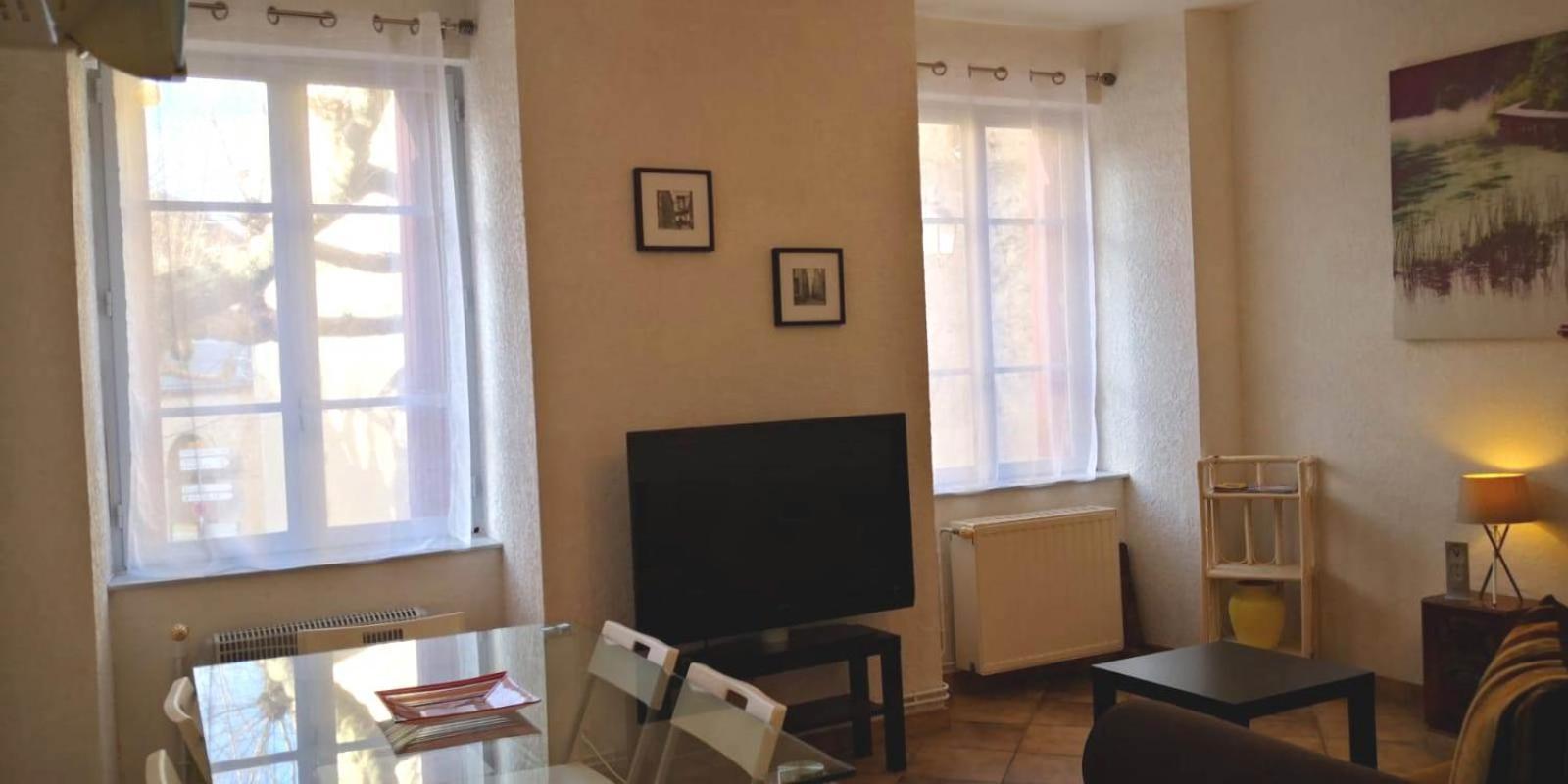 Appartements Coeur De Village Saint-Jean-du-Bruel Quarto foto