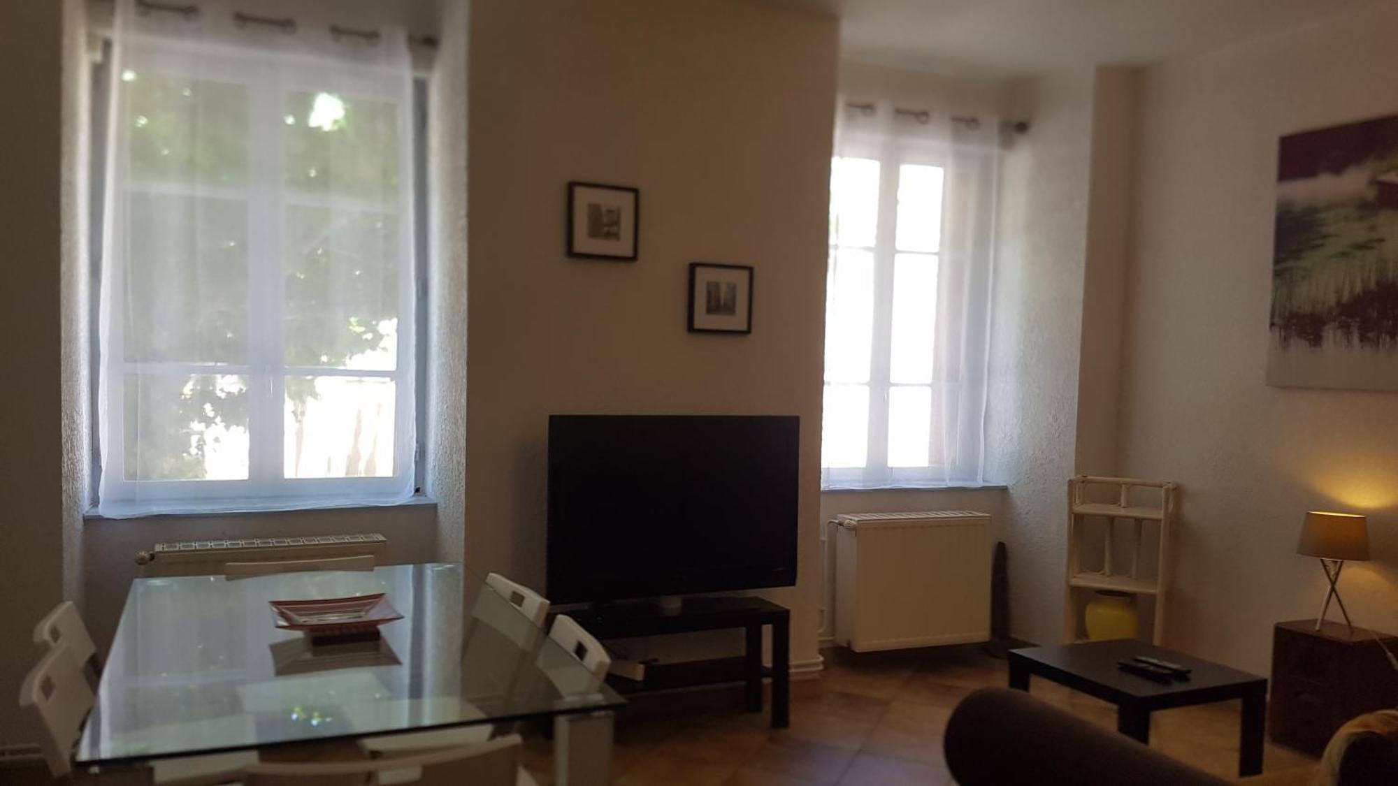 Appartements Coeur De Village Saint-Jean-du-Bruel Quarto foto